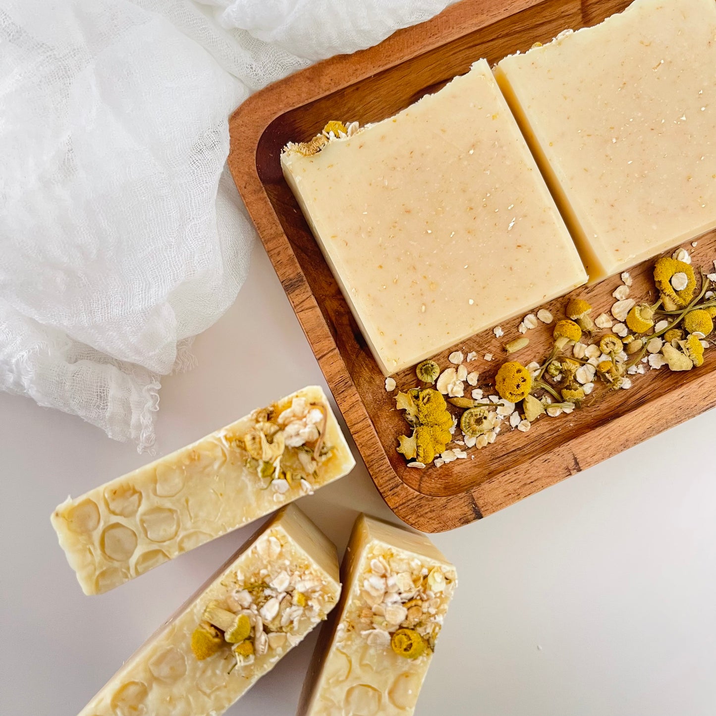 Chamomile Manuka Honey and Oats Essential Oil Soap Bar