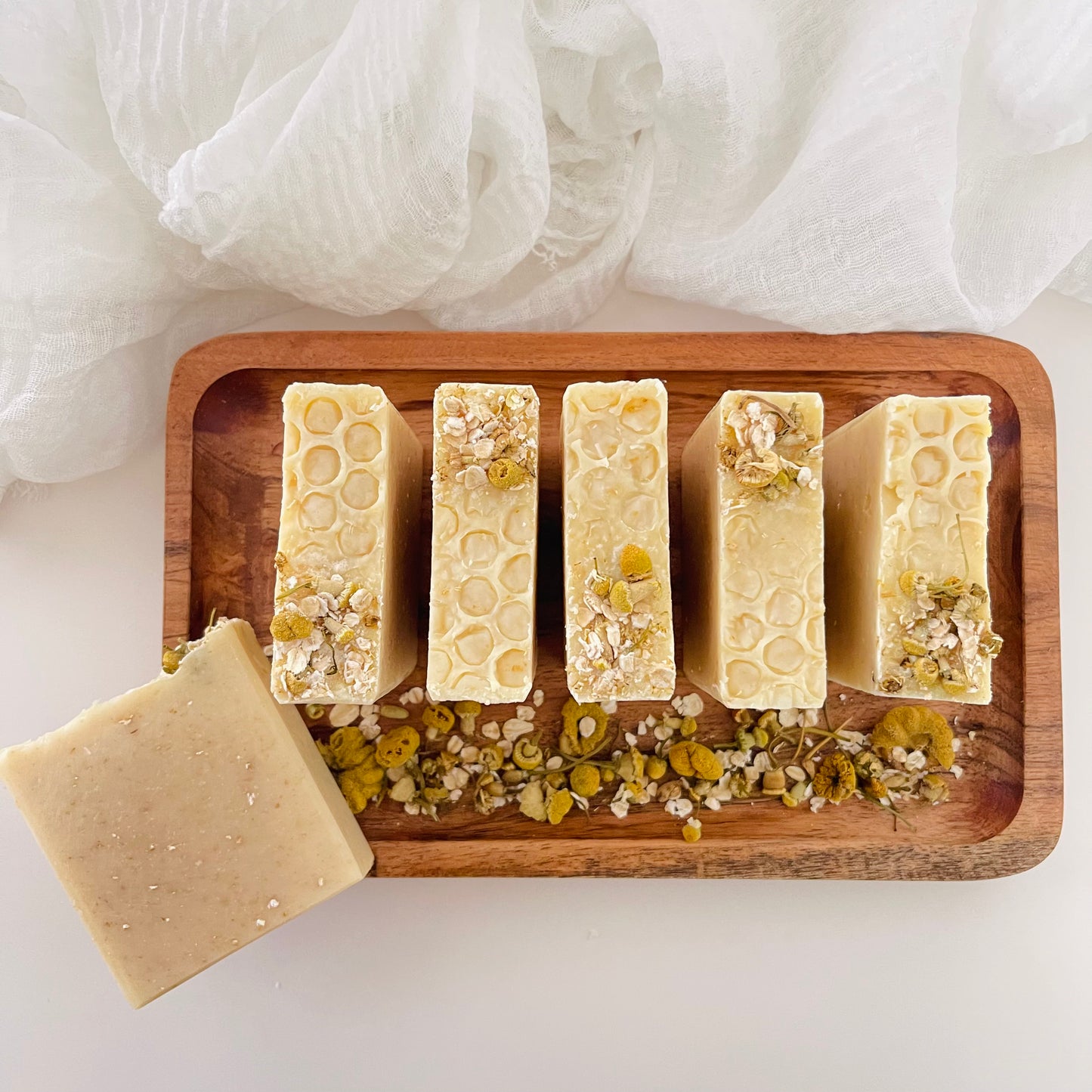 Chamomile Manuka Honey and Oats Essential Oil Soap Bar