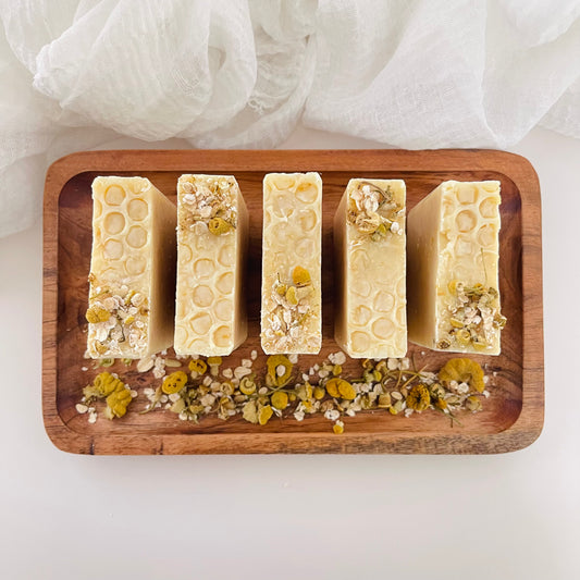 Chamomile Manuka Honey and Oats Essential Oil Soap Bar